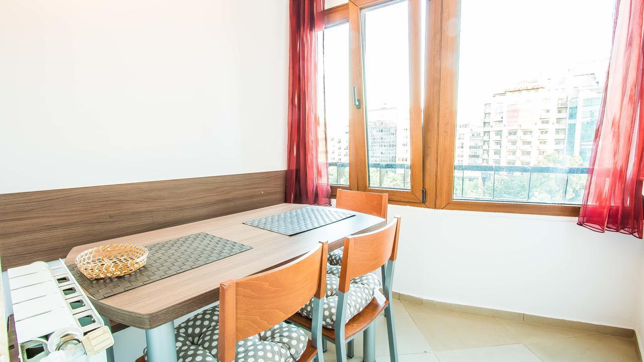 Unirii Boulevard View Apartman Bukarest Kültér fotó